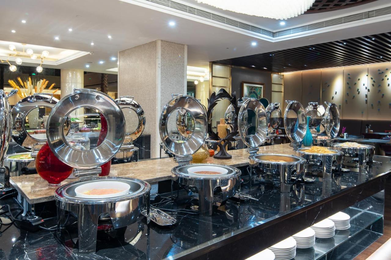 Jin Jiang West Capital International Hotel The Bell And Drum Tower Muslim Quarter & Metro Line 6 & Indoor Swimming Pool & Self-Service Free Laundry Room Xi'an  Esterno foto