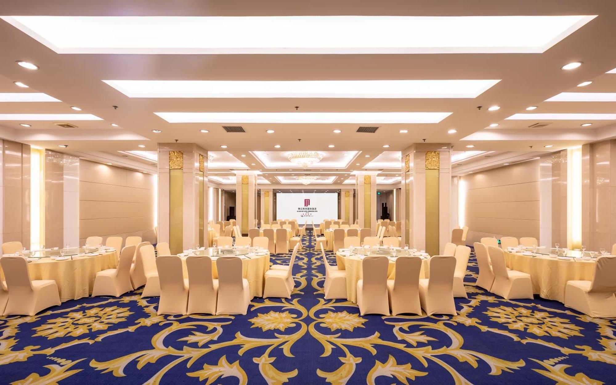 Jin Jiang West Capital International Hotel The Bell And Drum Tower Muslim Quarter & Metro Line 6 & Indoor Swimming Pool & Self-Service Free Laundry Room Xi'an  Esterno foto